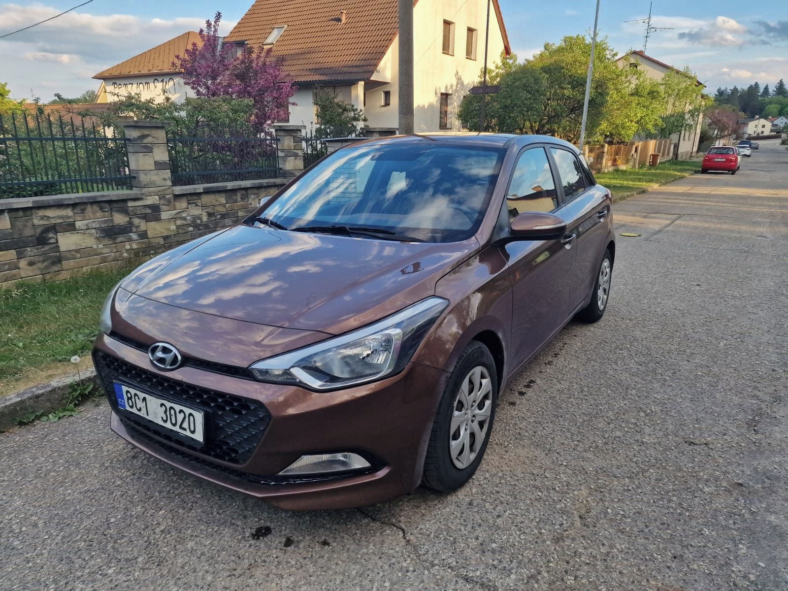 Hyundai i20, KUP CZ,KRÁSNÁ,1.MAJITEL,KOMISE - fotka 3