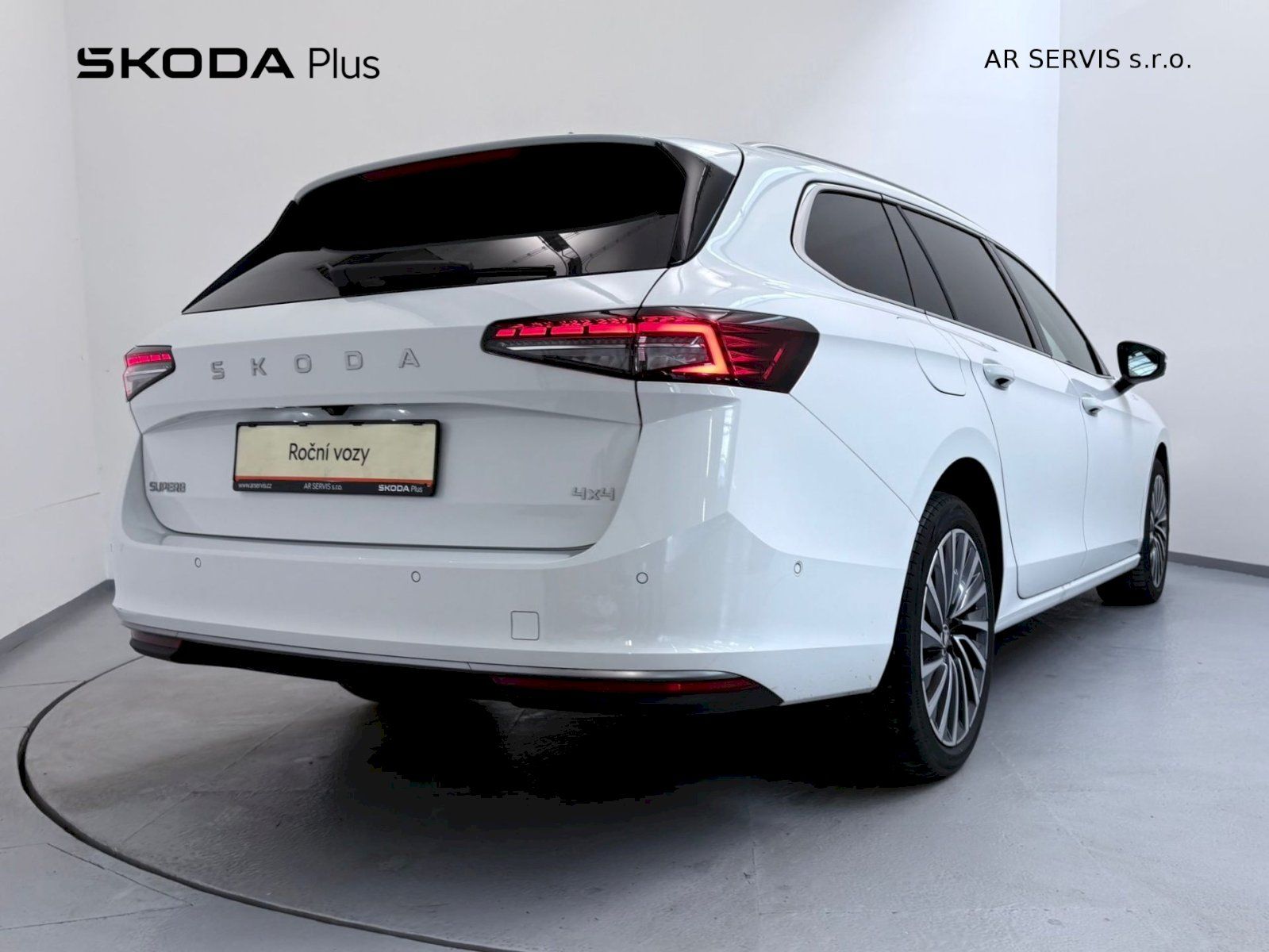 Škoda Superb, L&K 2.0TDI/142kW 4x4 7DSG - fotka 2