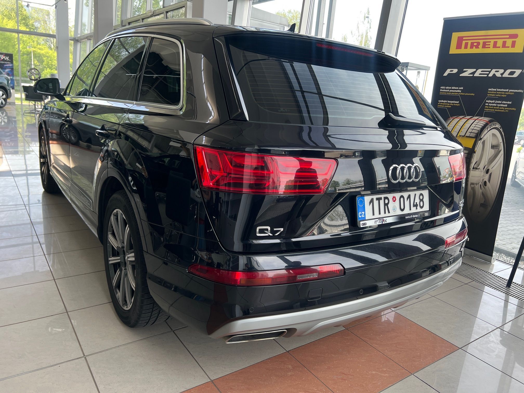 Audi Q7, S-line  50TDI 210kW - fotka 4