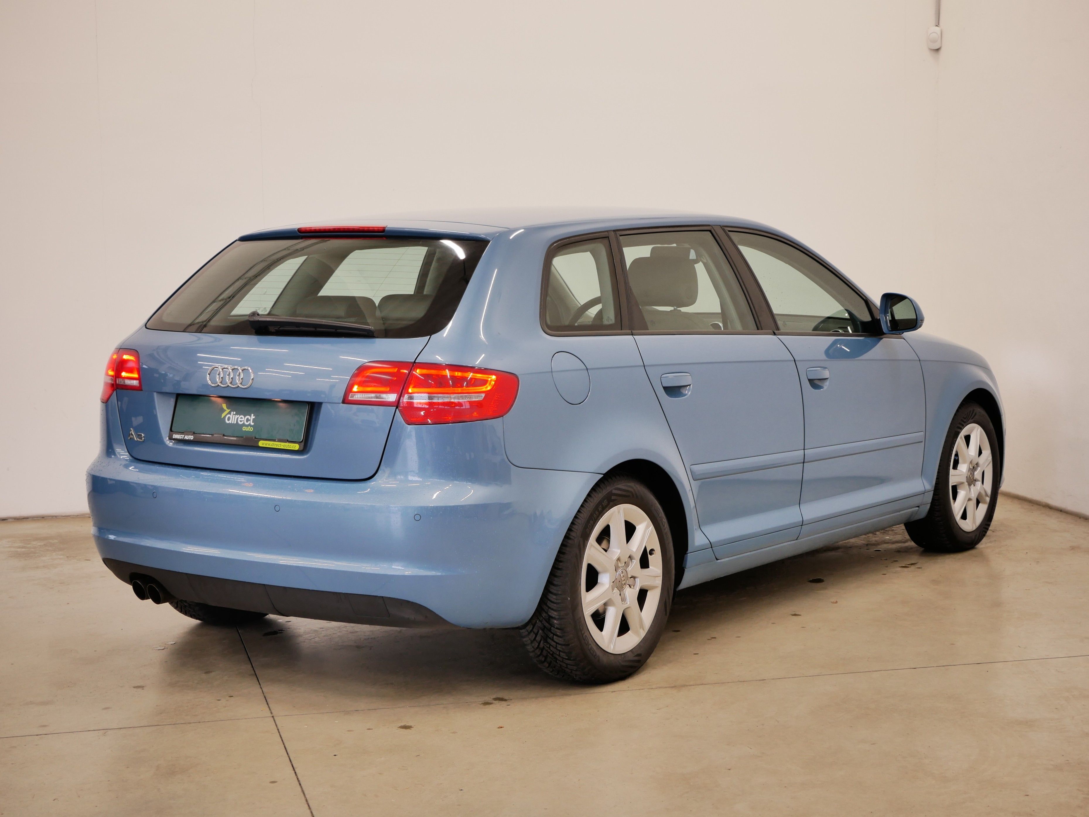 Audi A3, 2.0 TDI 125 kW Ambiente - fotka 2