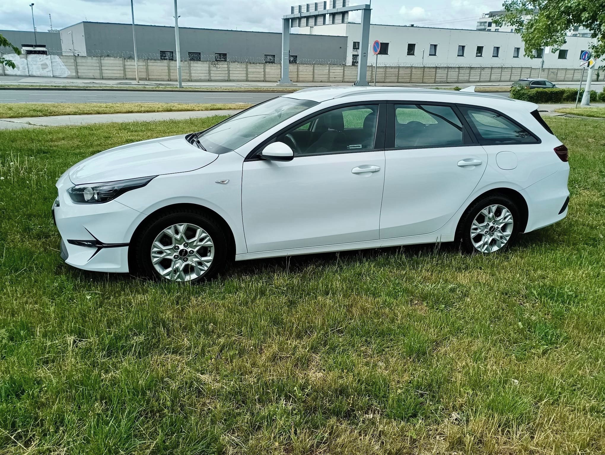 Kia Cee´d, 1,0T-Gdi74kw spin sw - fotka 4
