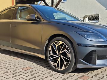 4x4 77,4 kWh  TOP výbava, ČR