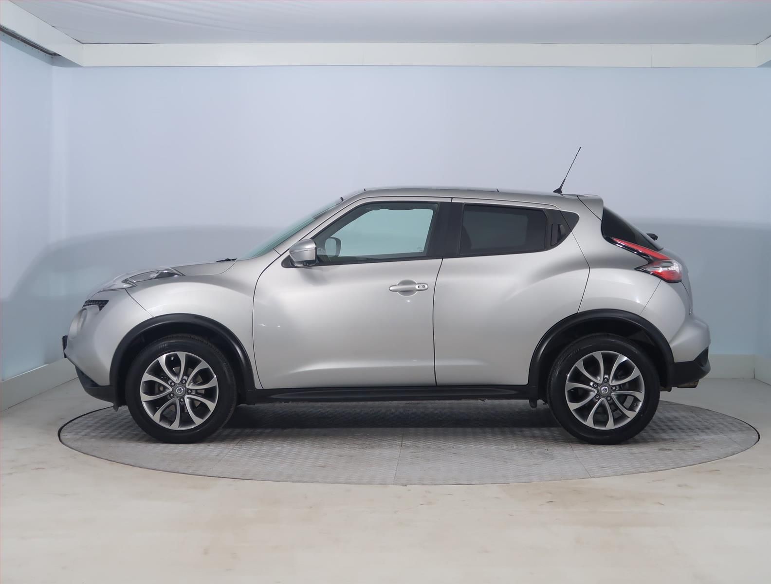 Nissan Juke, 1.2 DIG-T, Serv.kniha - fotka 3