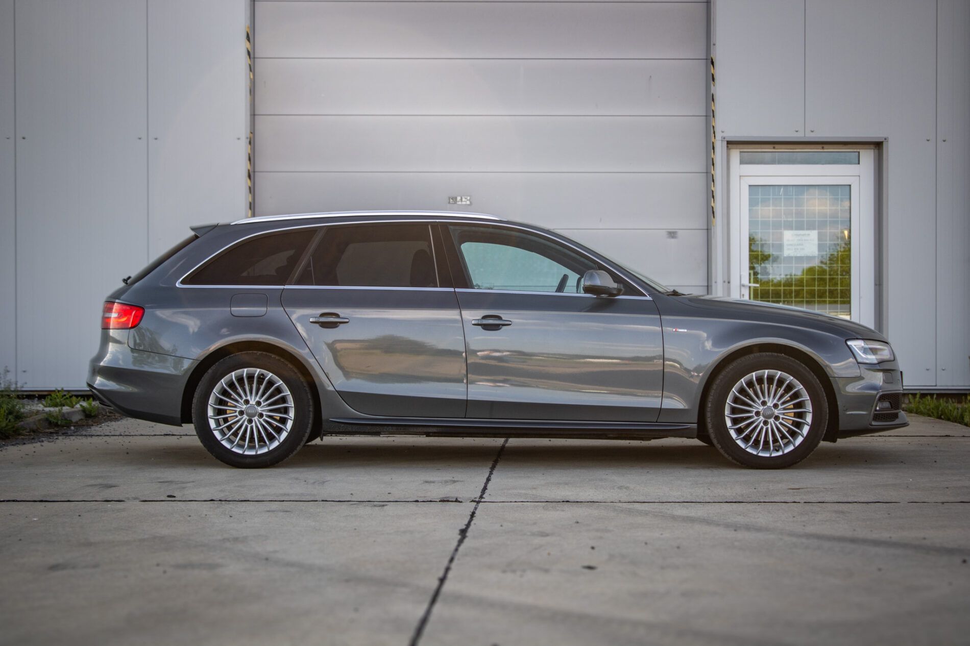 Audi A4 Avant - fotka 4