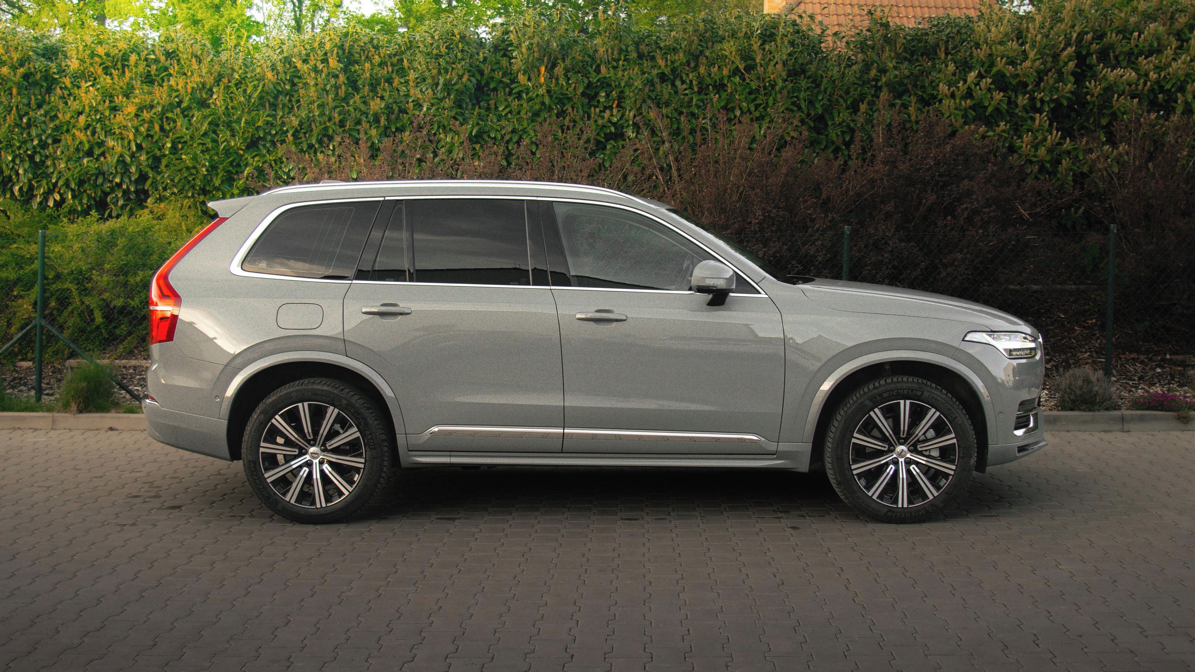 Volvo XC90, B5 2,0/173kW AWD ČR DPH 7.Míst - fotka 4