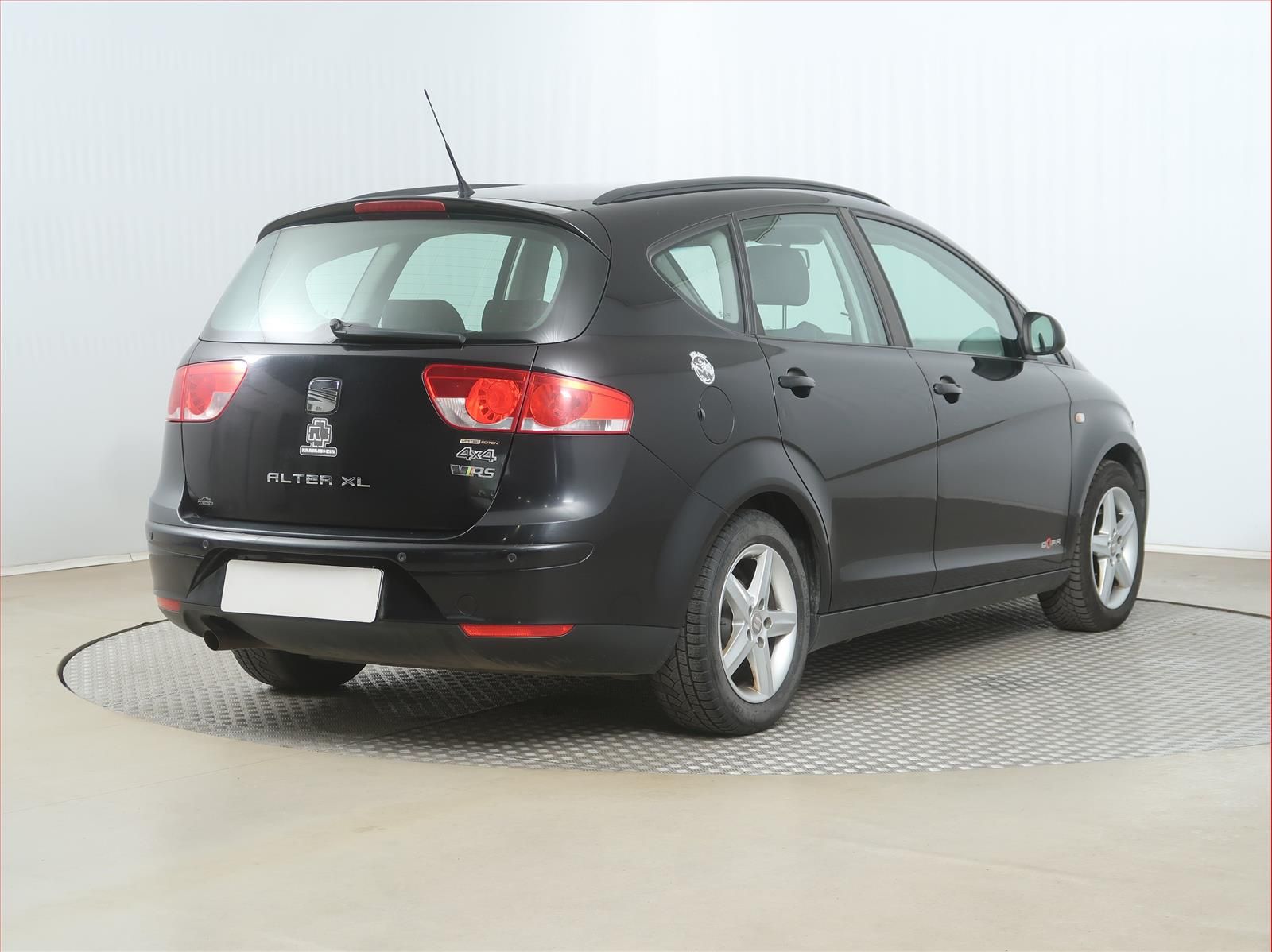 Seat Altea, 1.6 TDI, Automatická klima - fotka 5