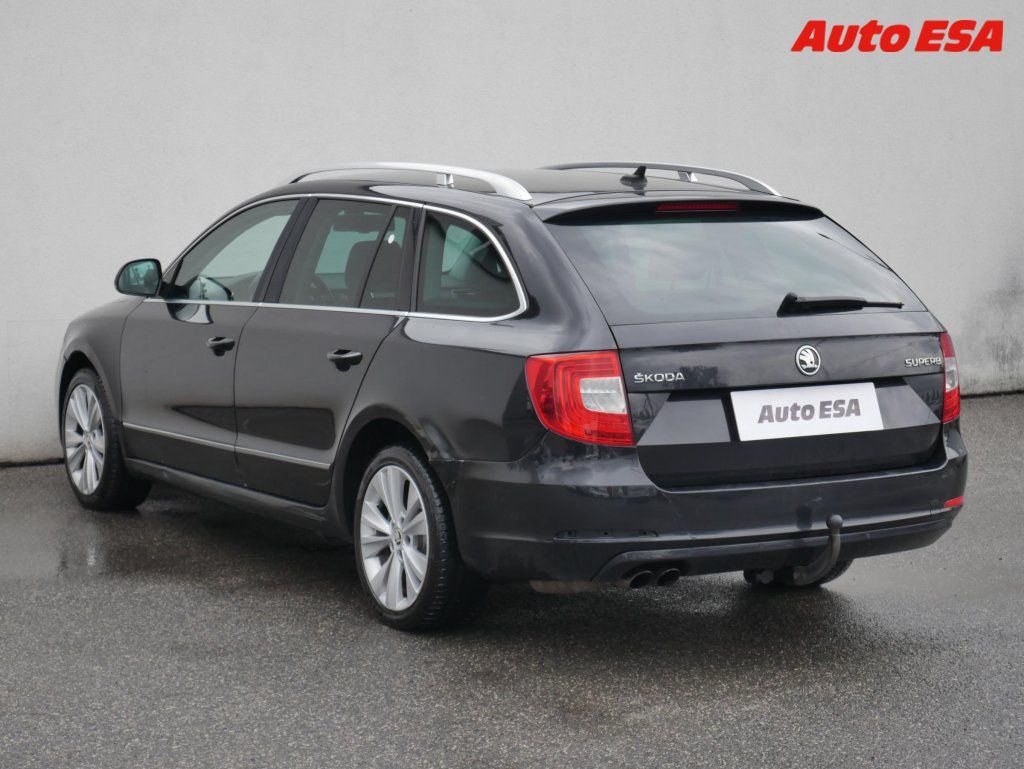 Škoda Superb, 2.0 TDi - fotka 6
