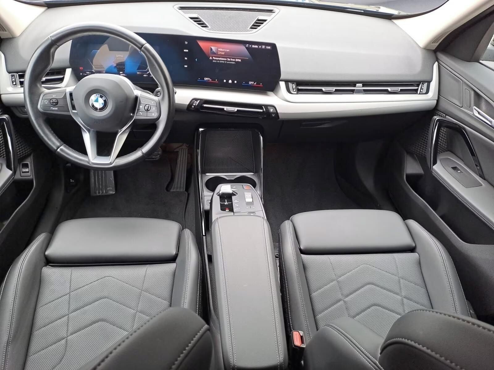 BMW X1, sDrive 20i*PANO*Kamera*Navi* - fotka 6