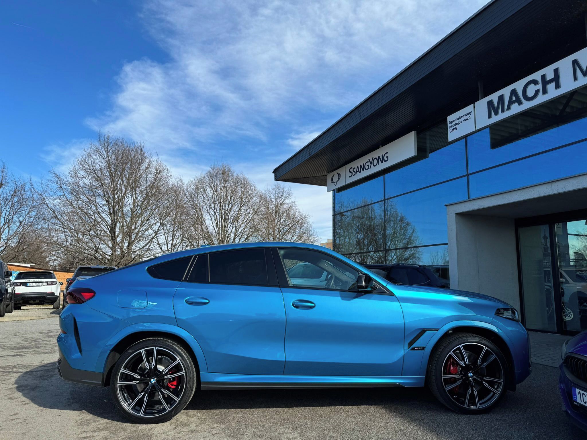 BMW X6, M60i xDrive TOP - fotka 4