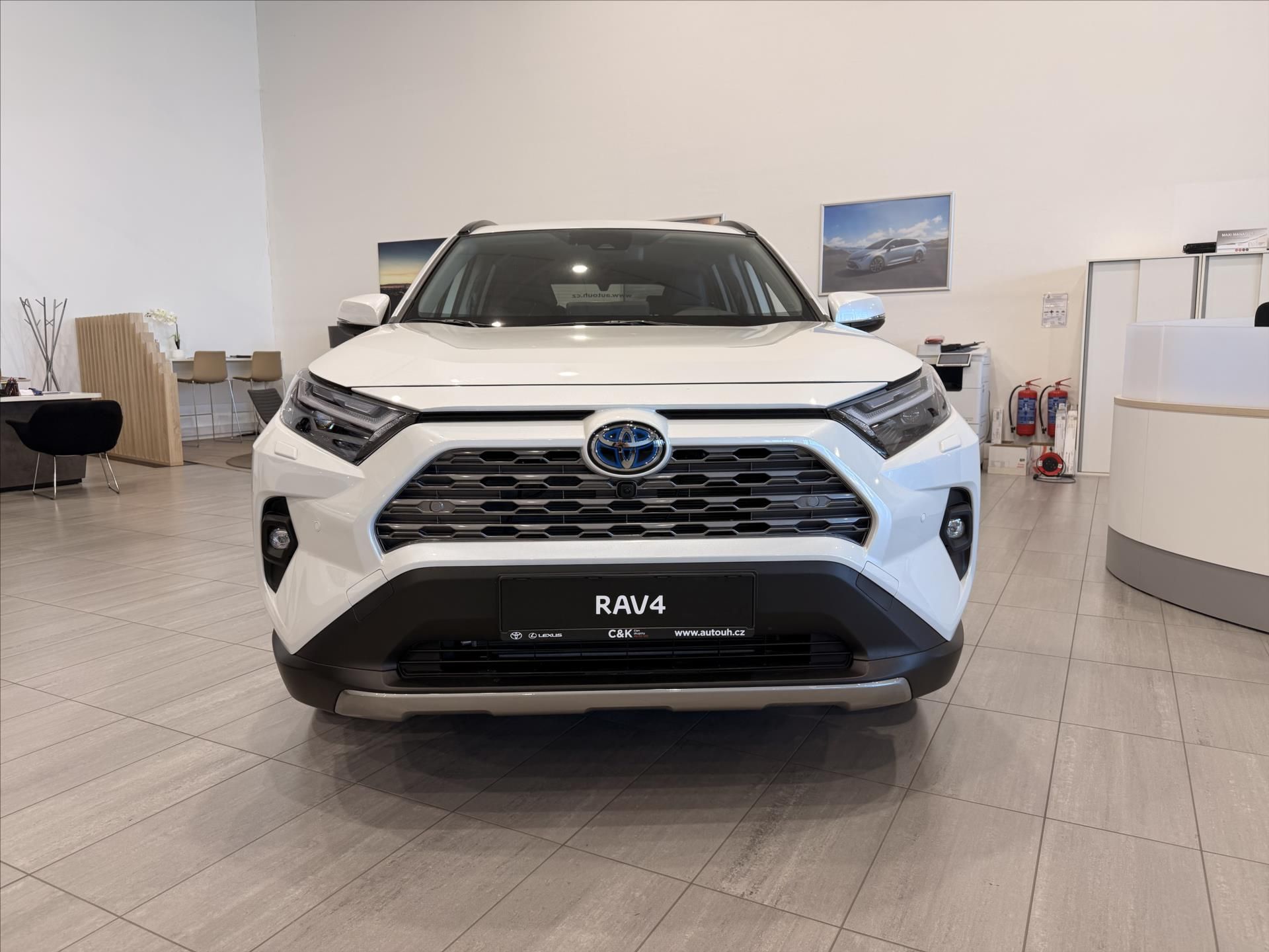 Toyota Rav4, Executive  2.5  HEV (178k) 4X4 - fotka 2