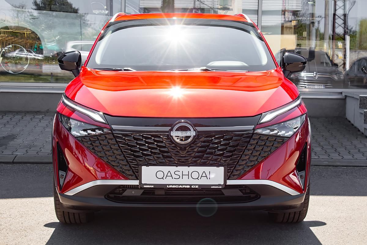 Nissan Qashqai, 1,3 DIG-T X-TRONIC N-CONNECTA - fotka 2