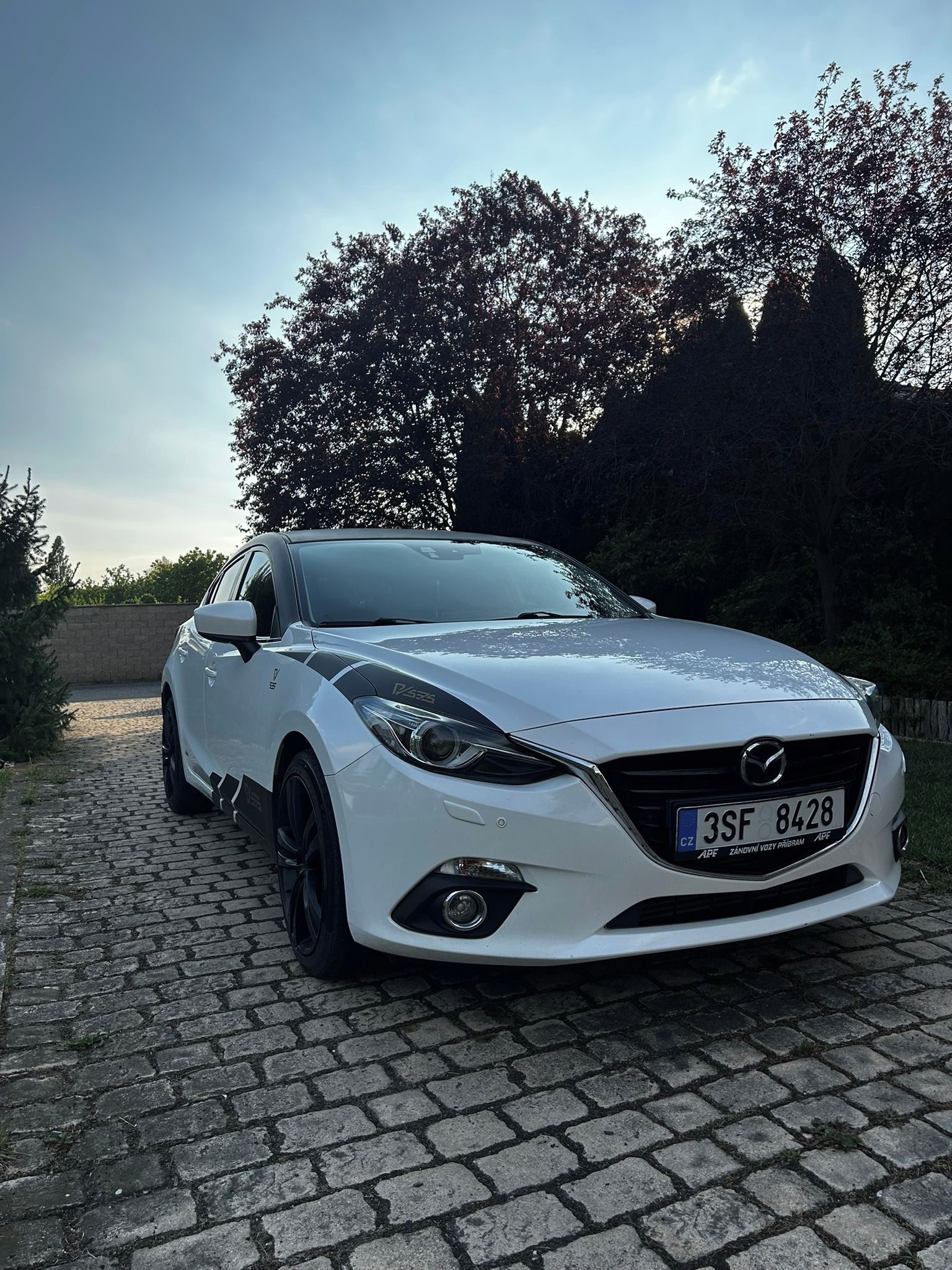 Mazda 3, Mazda 3, 2.2 110kW - fotka 2