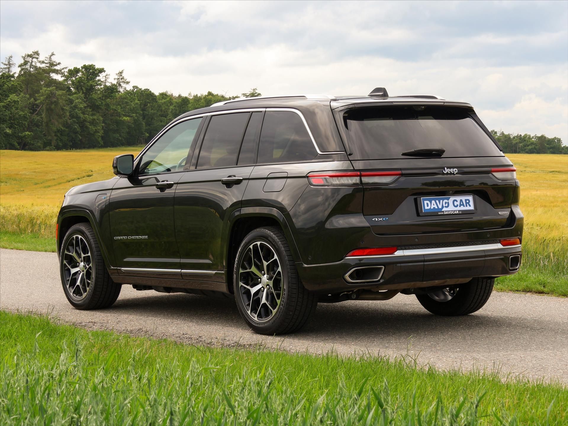 Jeep Grand Cherokee, 2,0 4xe Summit Plug-In CZ DPH - fotka 5
