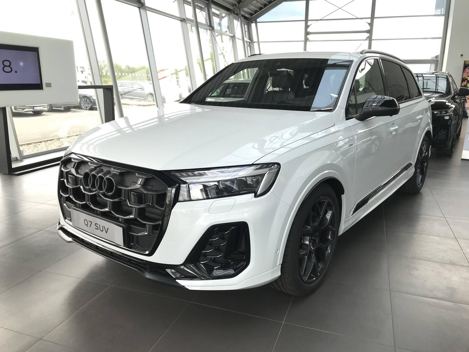 Audi Q7, SUV 50 Sline Quattro 8TT 3,0TD