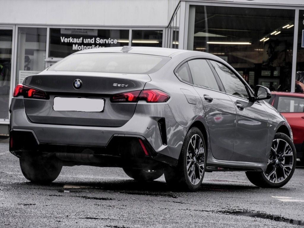 BMW Řada 2, 220 Gran Coupé M DESIGN - fotka 2