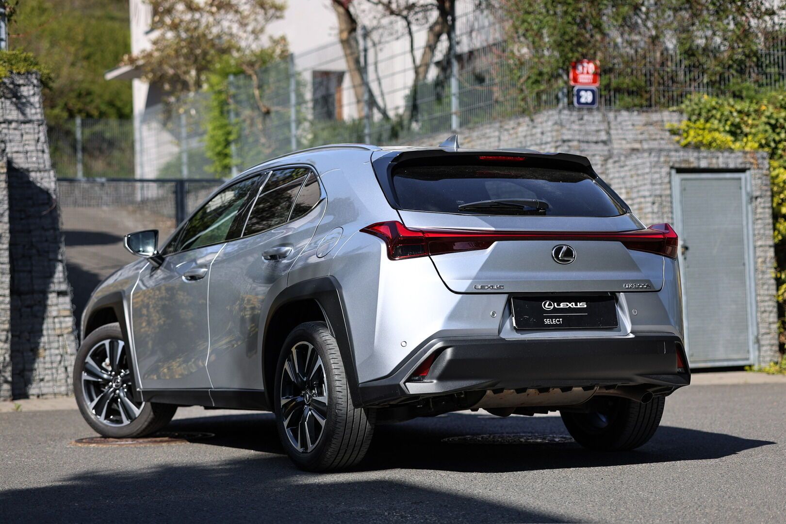 Lexus UX 300h, 300h 2,0 HEV BUSINESS TECH - fotka 5
