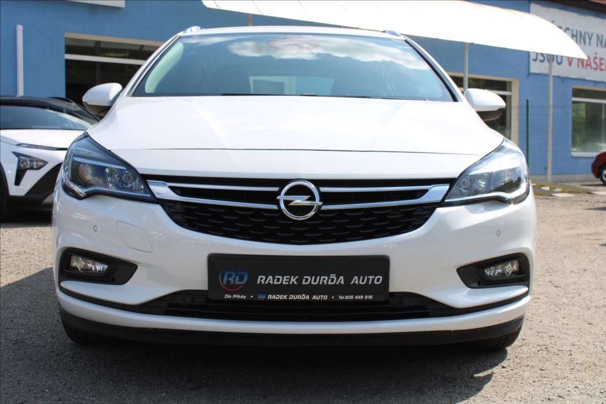 Opel Astra, 1,6 CDTi  AUTOMAT,DPH,TAŽNÉ - fotka 2