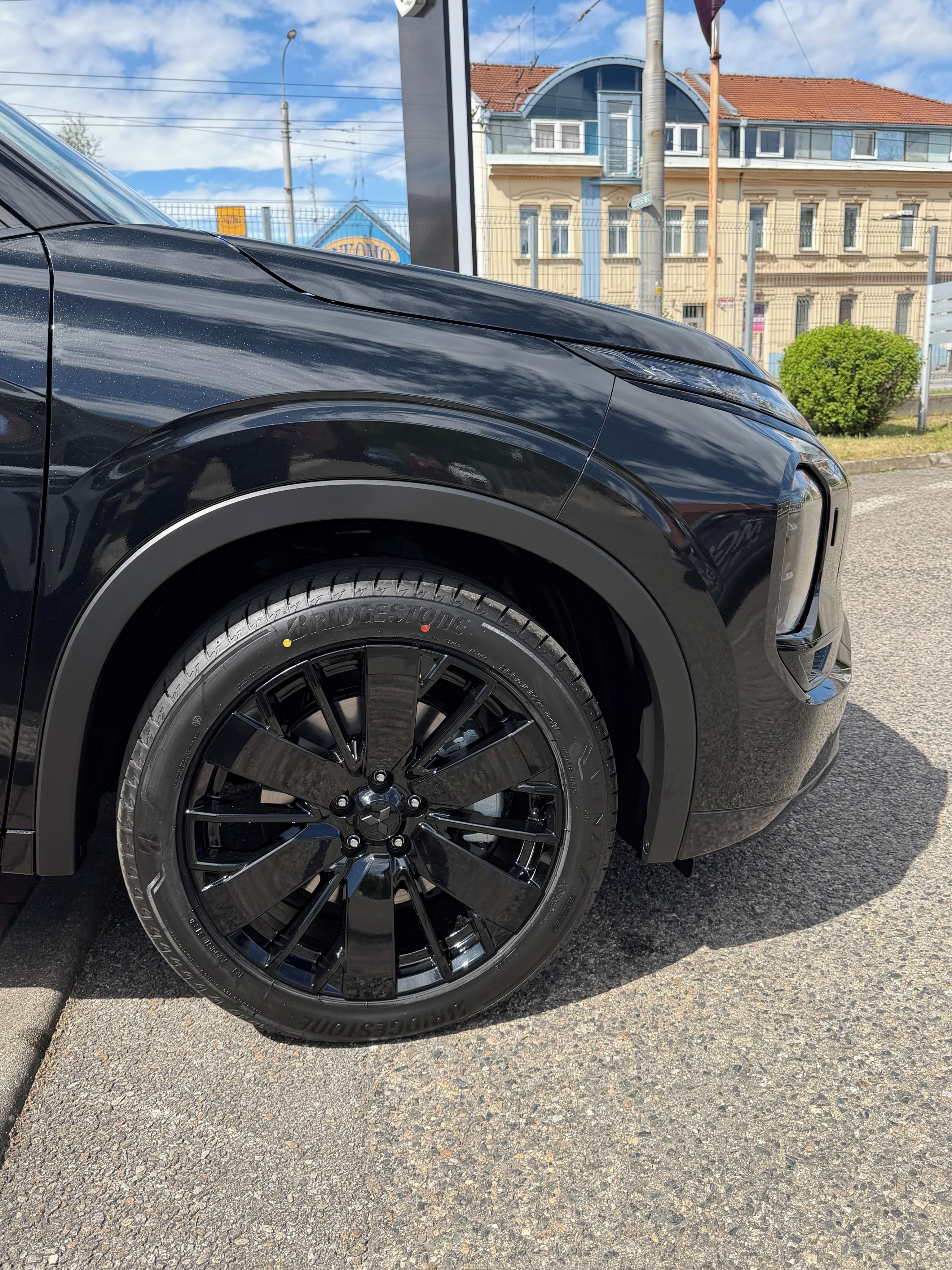 Mitsubishi Outlander, PHEV 2.4L PHEV INSTYLE+ SAM - fotka 6