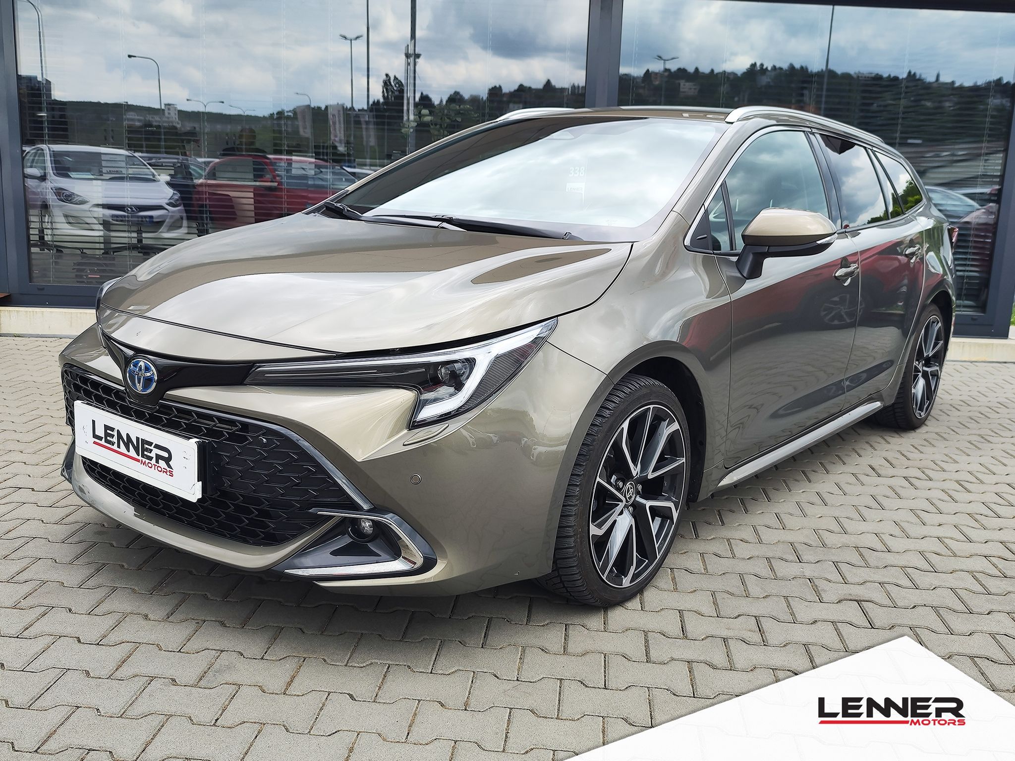 Toyota Corolla, 2.0 HEV/144kW Executive e-CVT