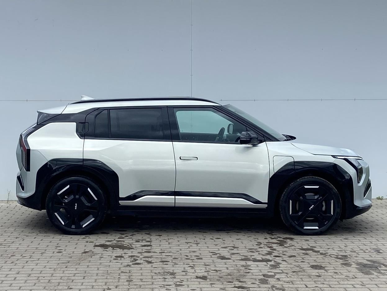 Kia EV3, 81kWh GT-Line - fotka 3