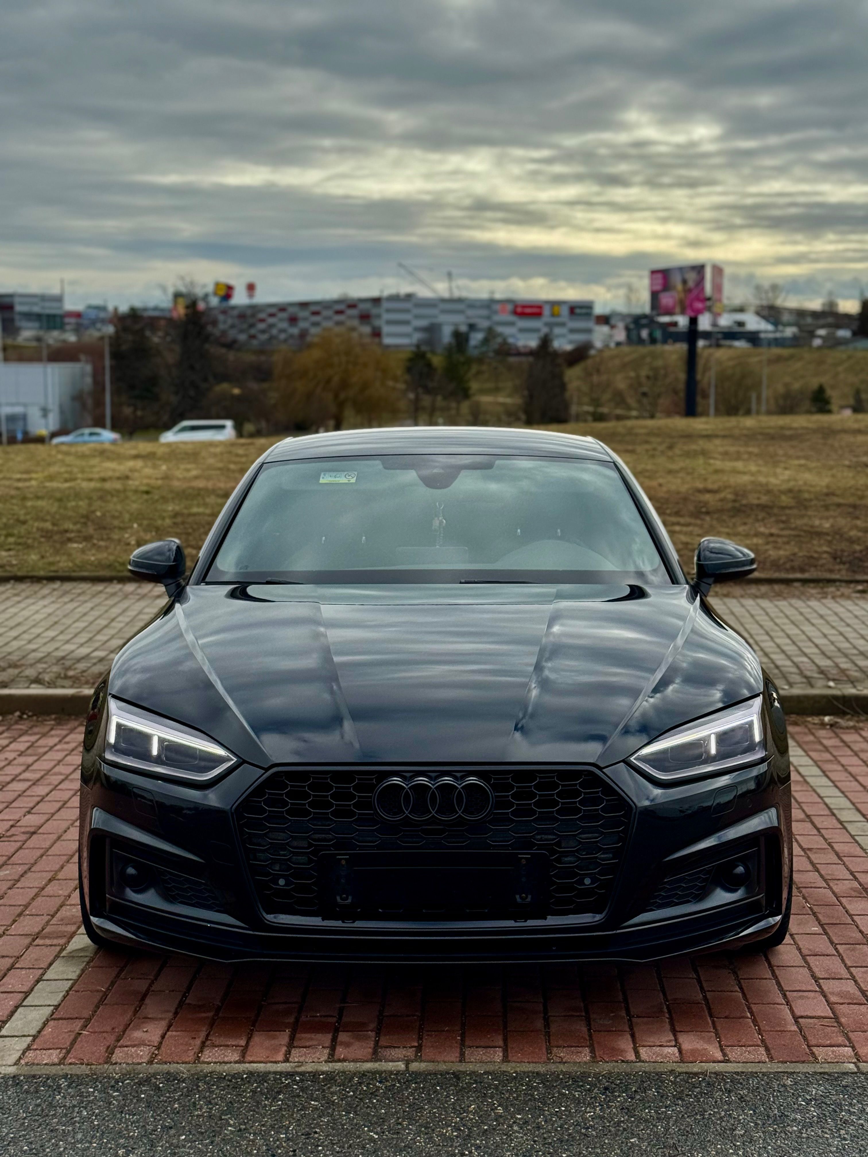 Audi A5, Audi A5 S-line