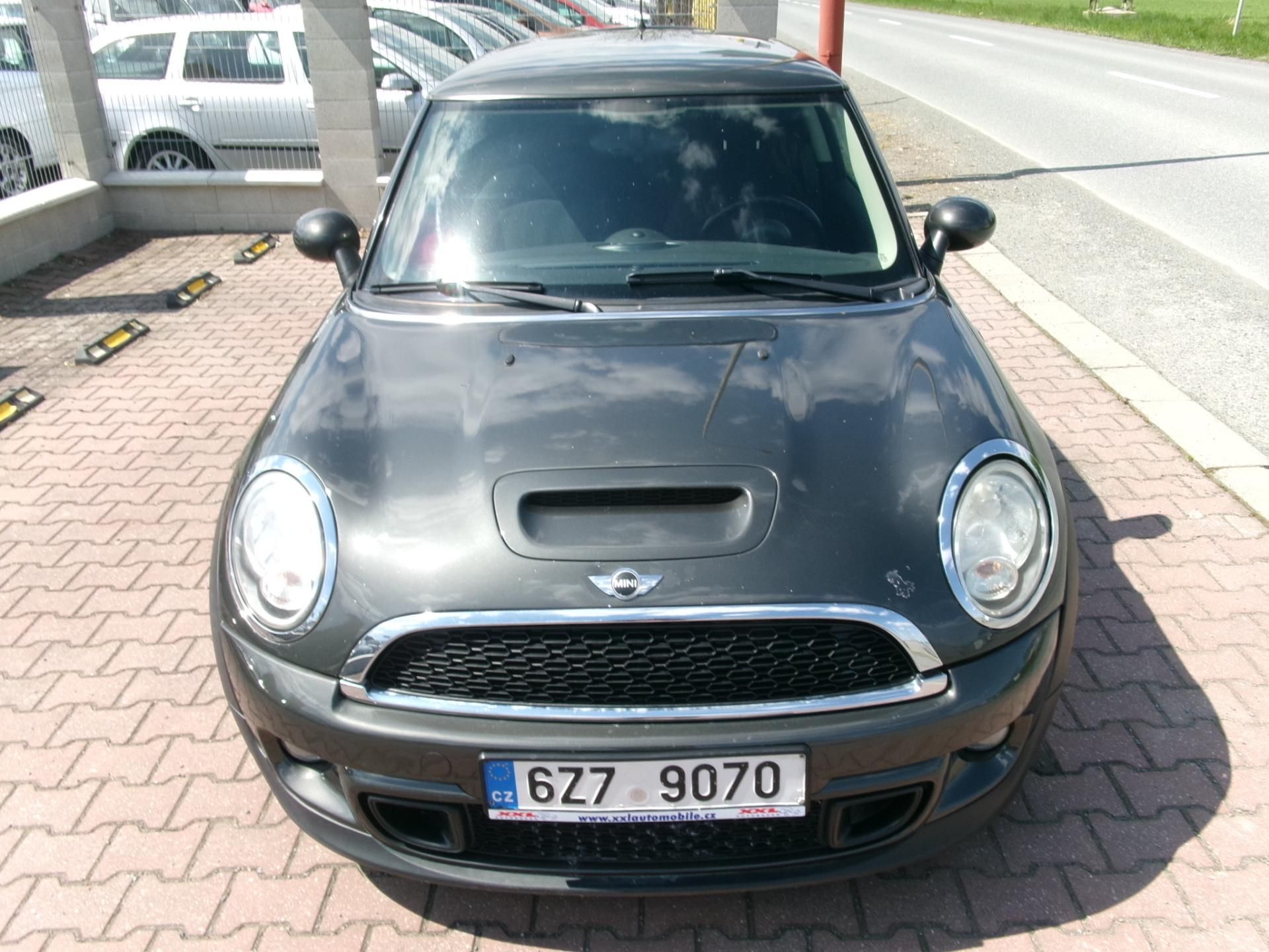 Mini Cooper S, 1,6i AC TEMP ALU 135kW - fotka 4