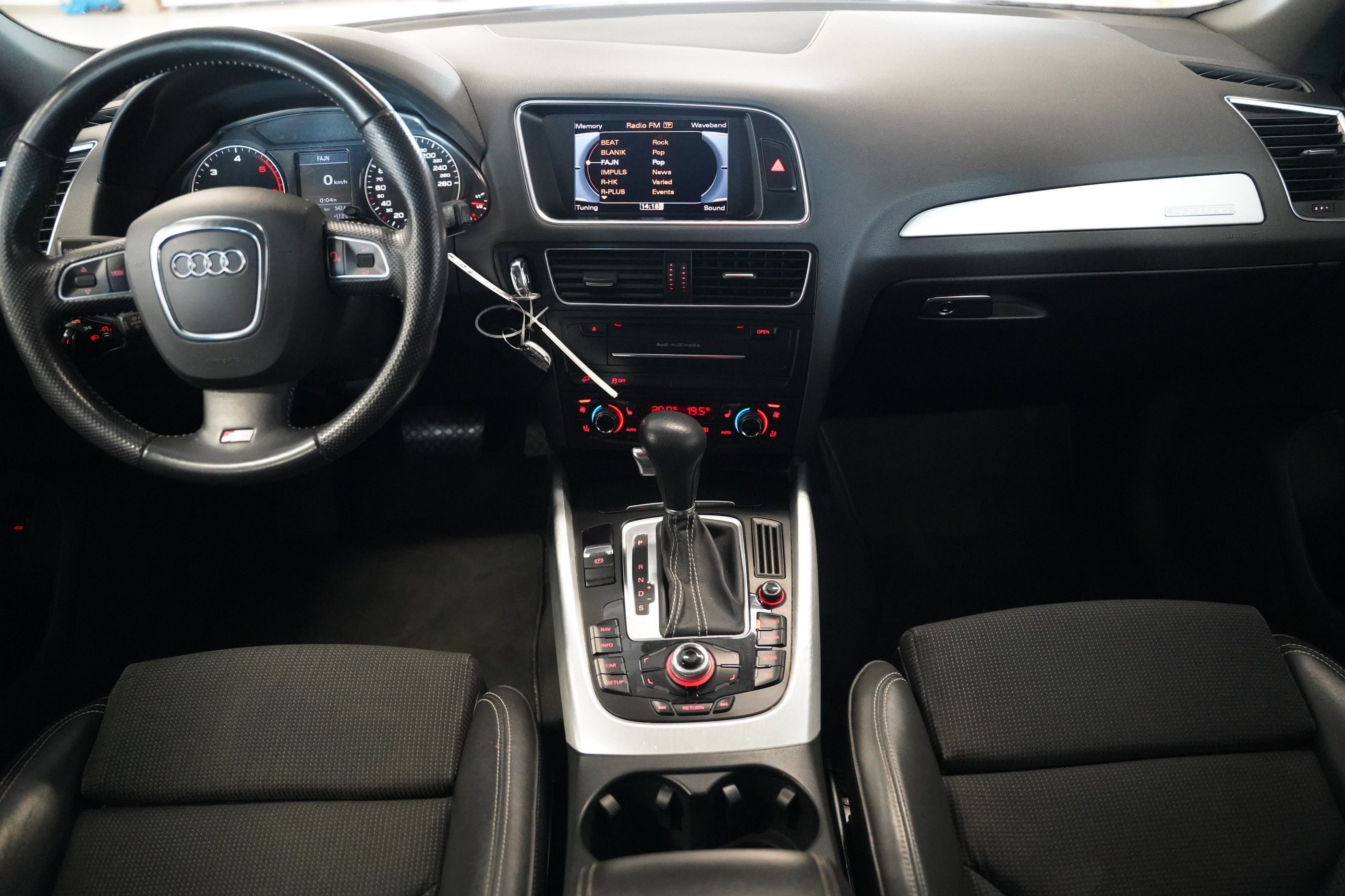 Audi Q5, 2.0 TDI 125 kW Quattro - fotka 5