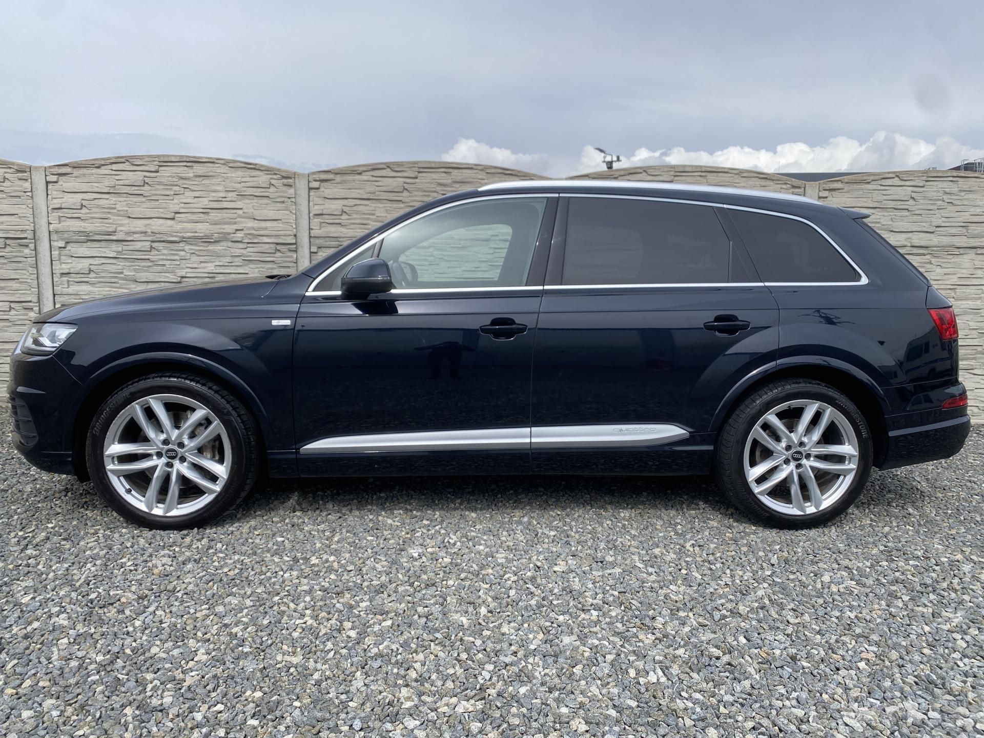Audi Q7, 3.0TDi 4x4 270PS S-LINE 7MÍST!