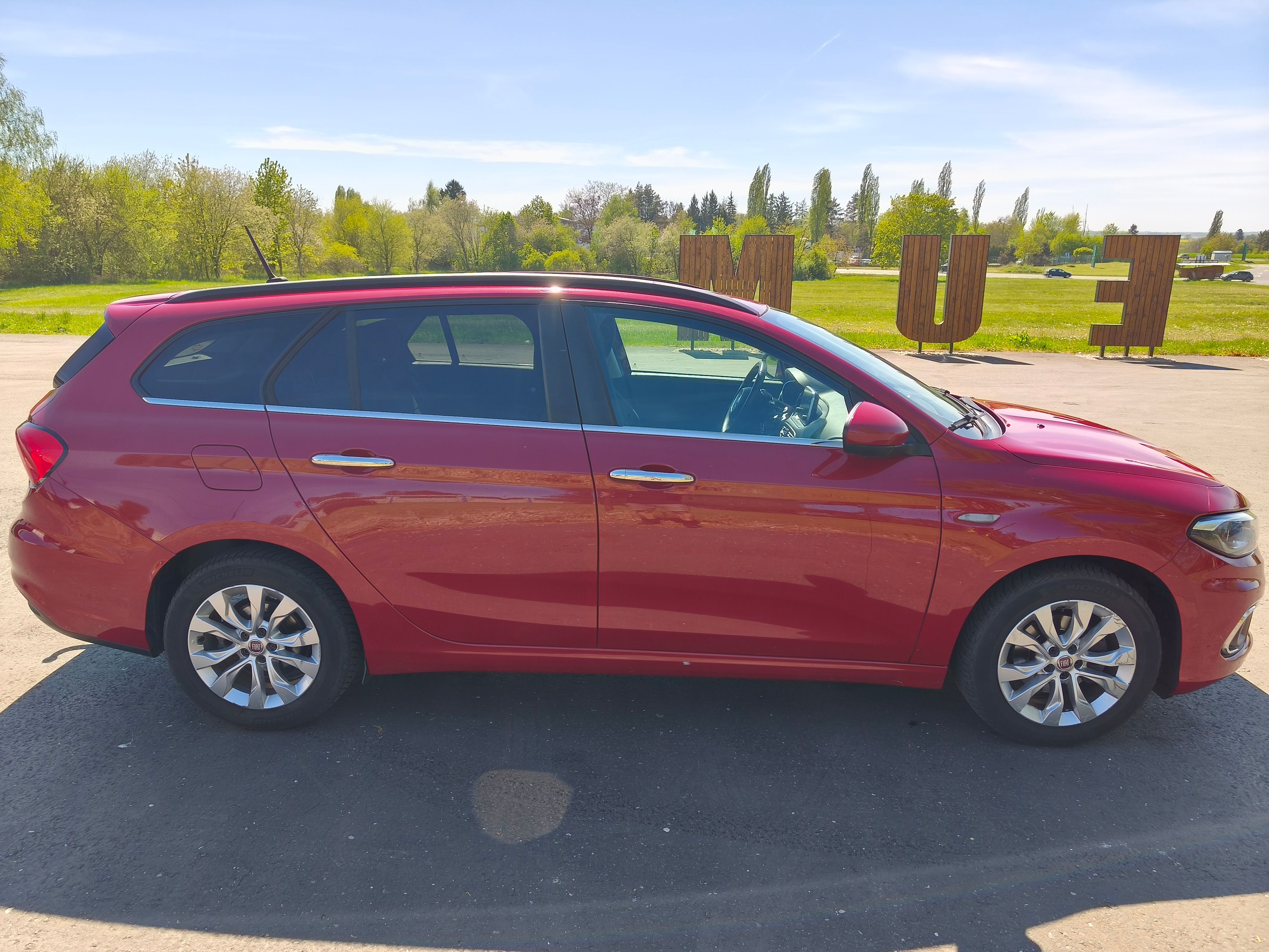 Fiat Tipo, 1.6 JTDM Lounge 88 kW - fotka 4