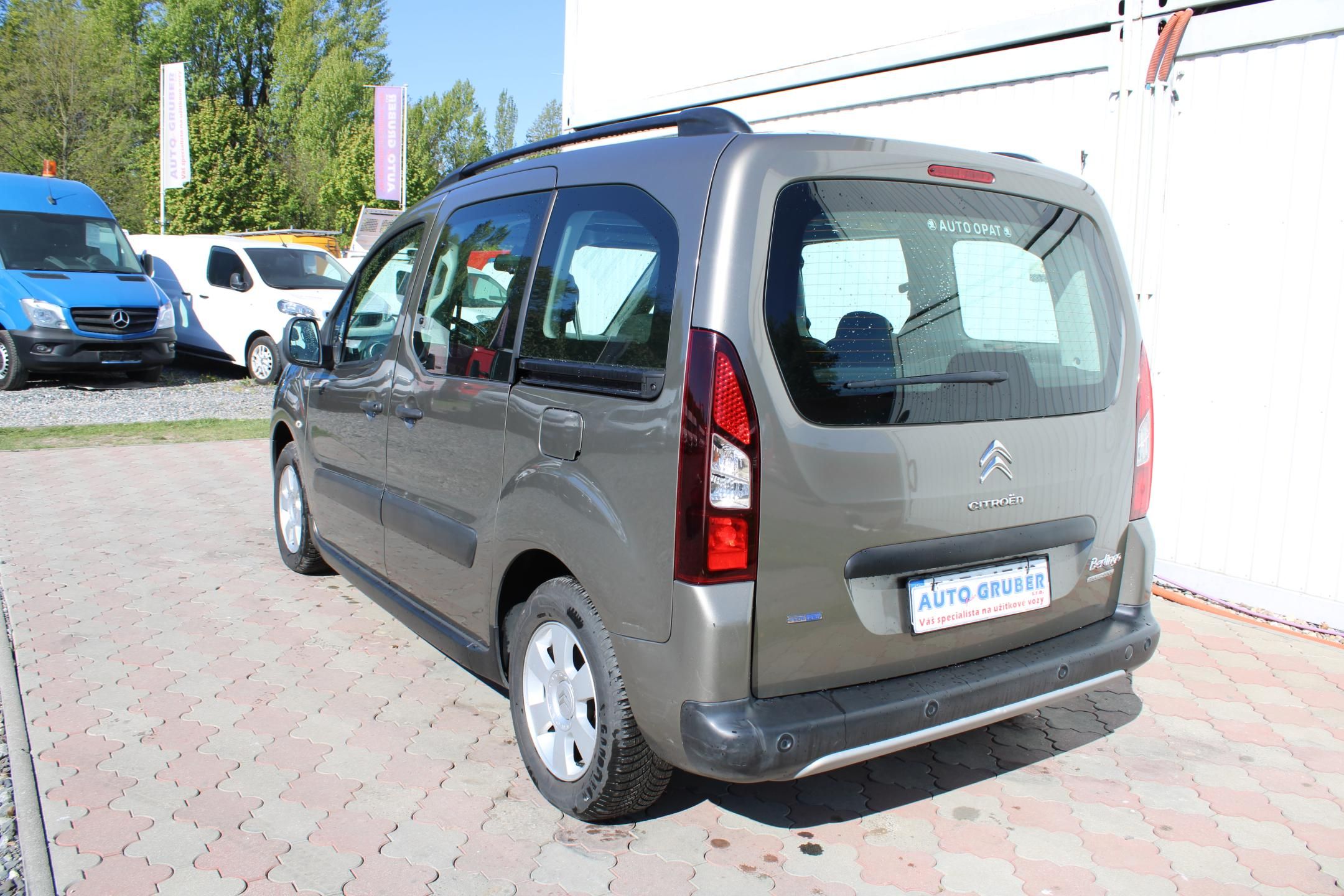Citroën Berlingo, 1,6 HDI Multispace Automat - fotka 5