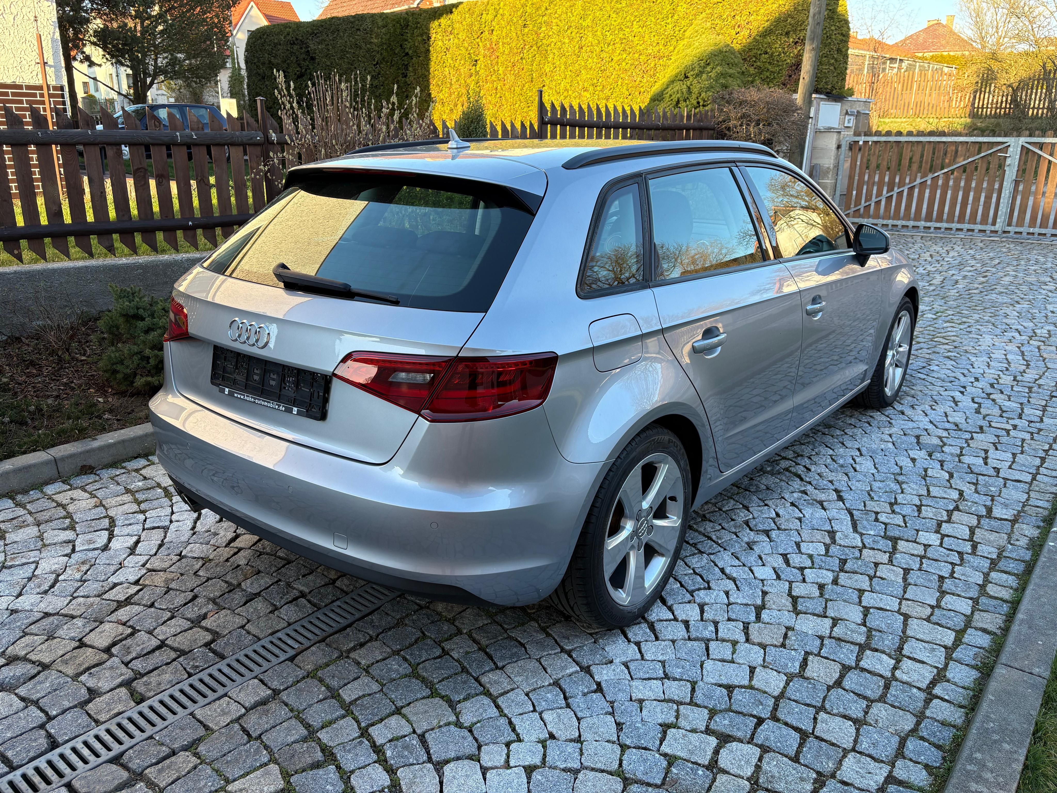Audi A3, 1,4 TFSI 110 KW Exclusive TOP - fotka 5