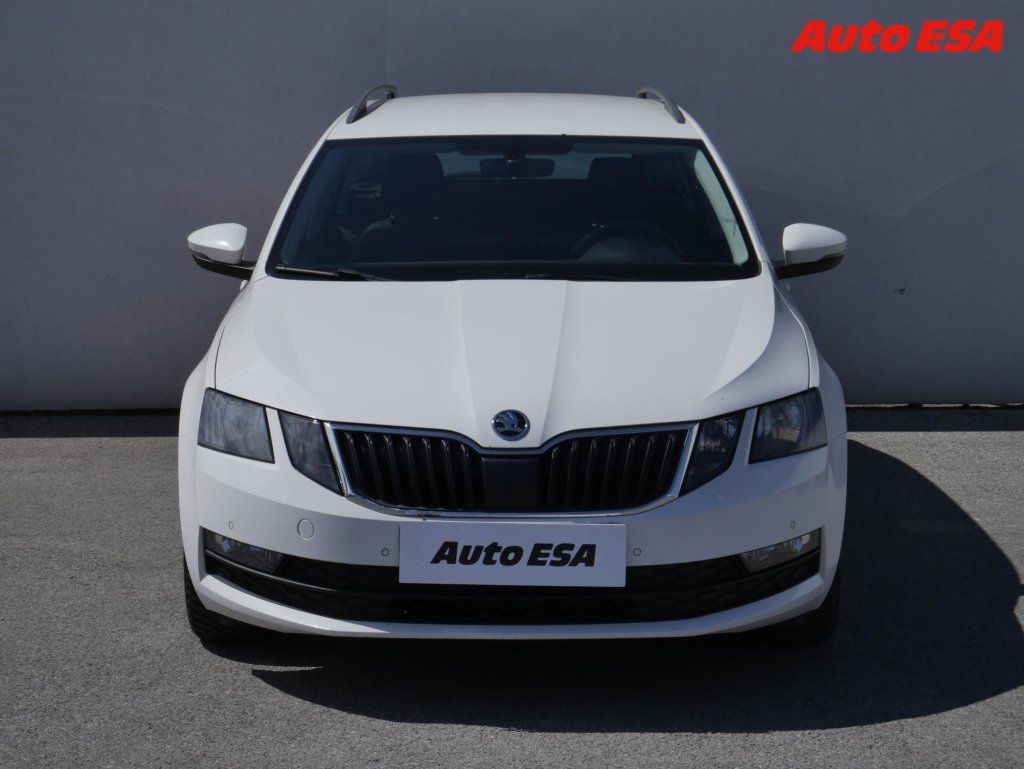 Škoda Octavia, 1.6 TDi,ČR,Ambition Fresh - fotka 2