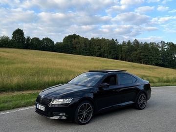 Superb 206kw 4x4