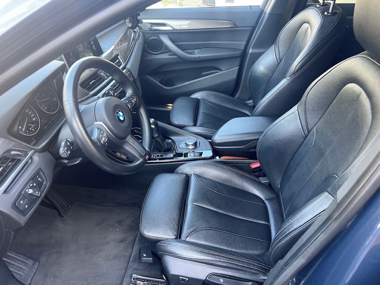 BMW X1, XDrive 2.0  4x4 Automat - fotka 4
