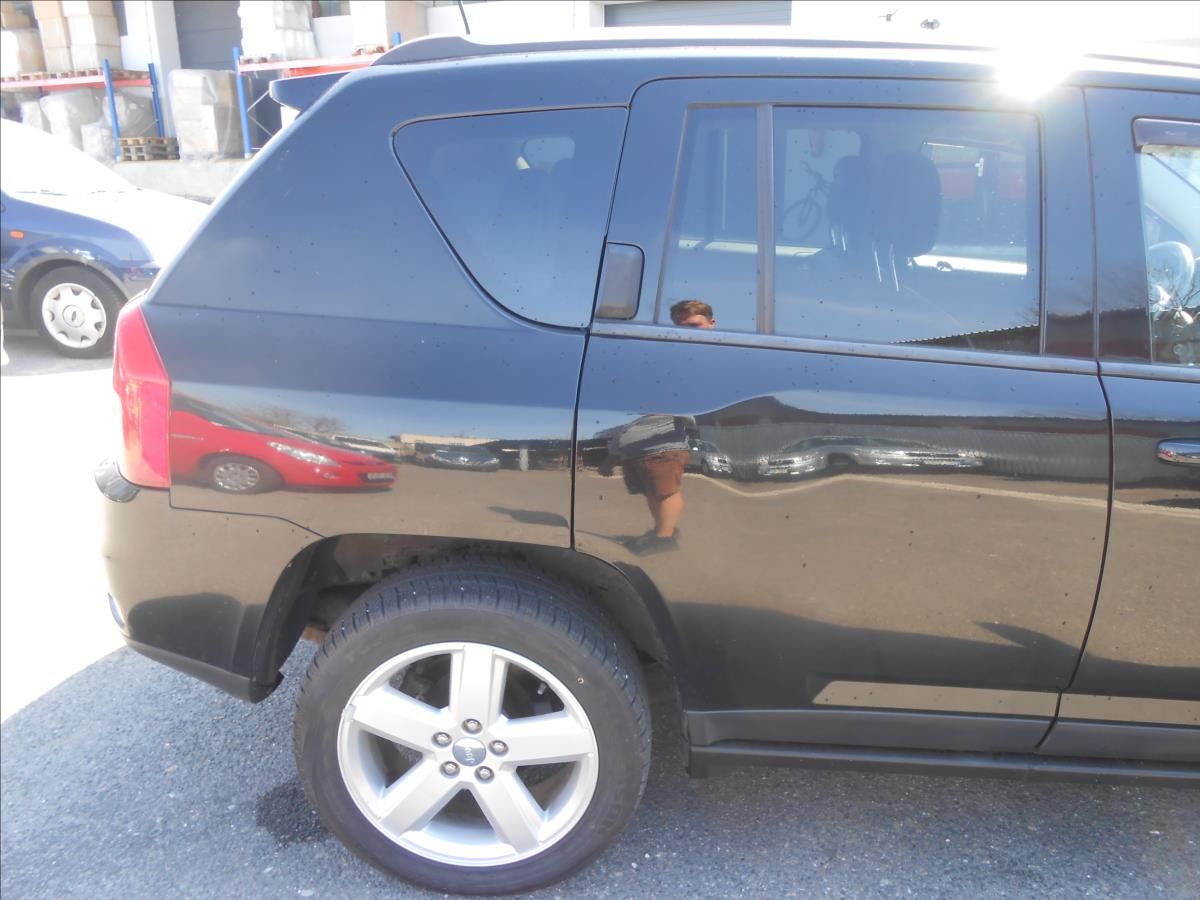 Jeep Compass, 2,2 CRD 4x4 120Kw - fotka 5