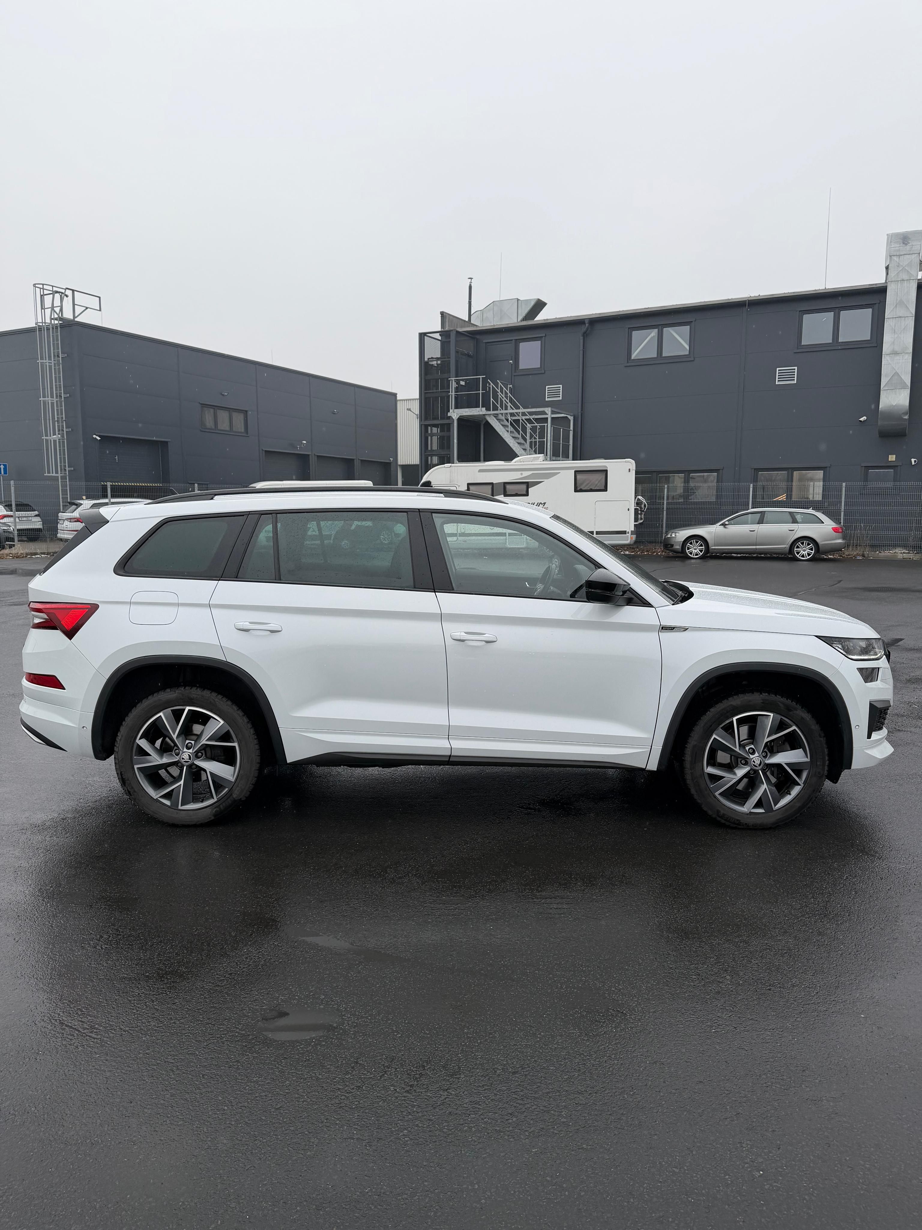 Škoda Kodiaq, 2.0 TSI DSG 4X4 SPORTLINE DPH - fotka 4