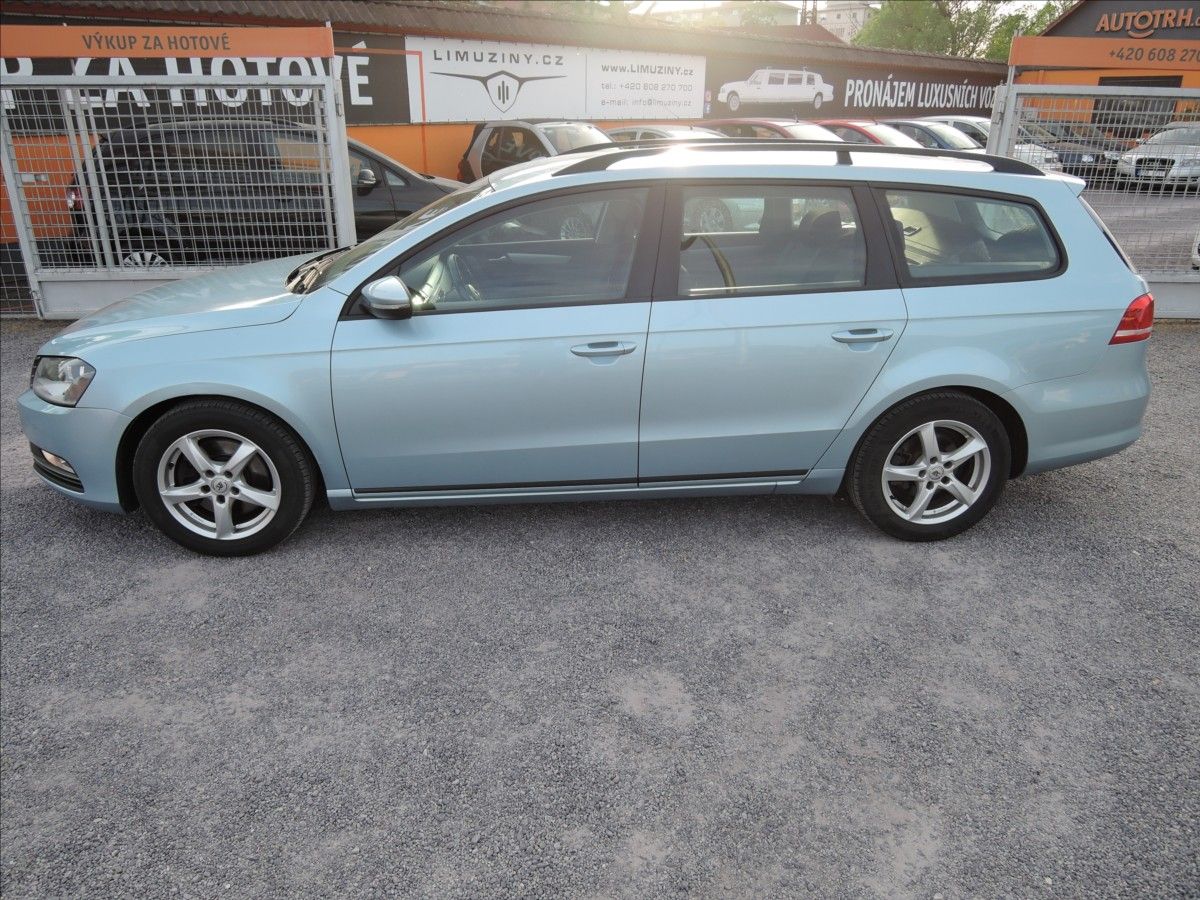 Volkswagen Passat, 1,6 TDi - fotka 4