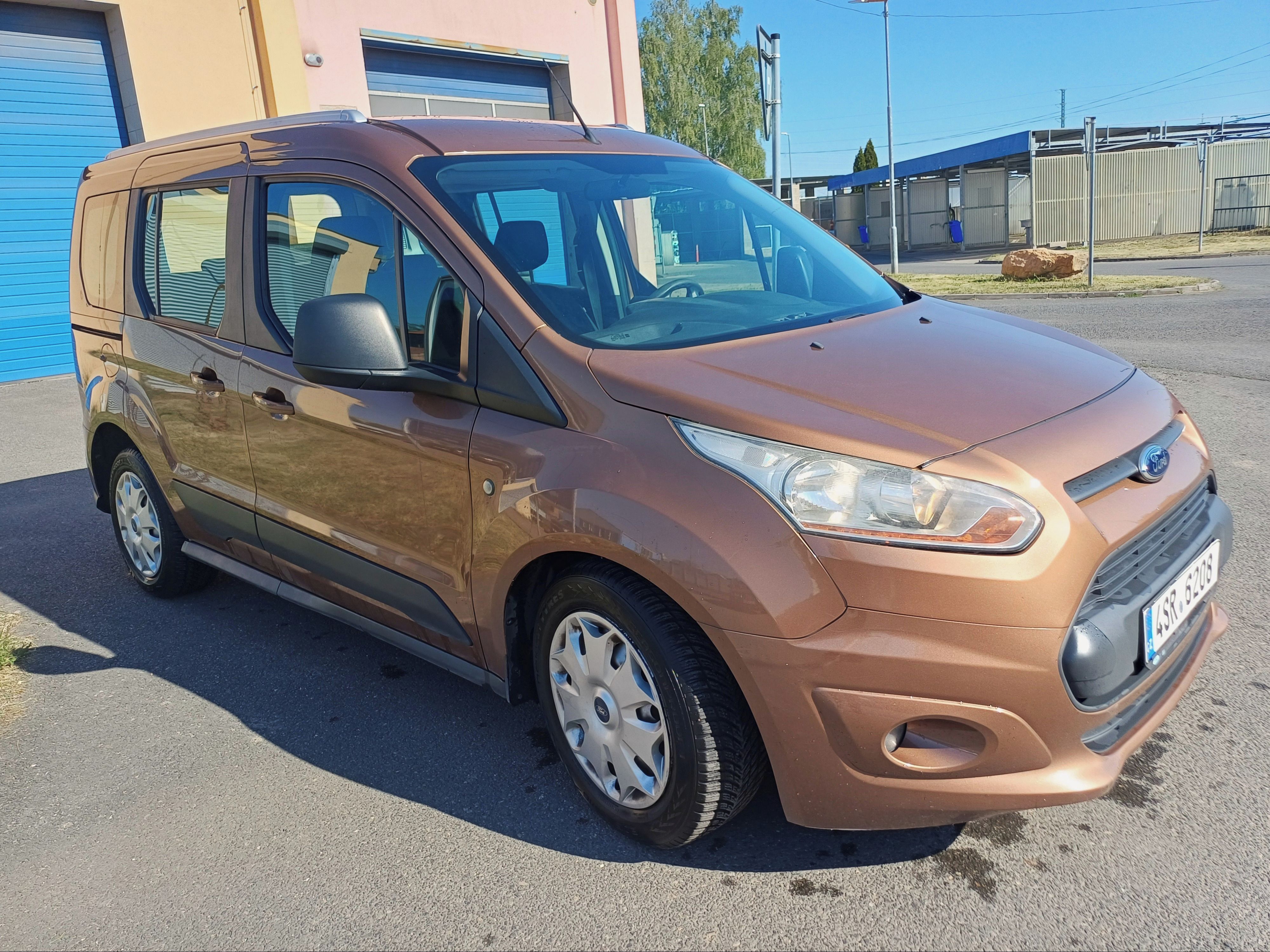 Ford Tourneo Connect, 1.0, 74 KW, ECOBOST, - fotka 5