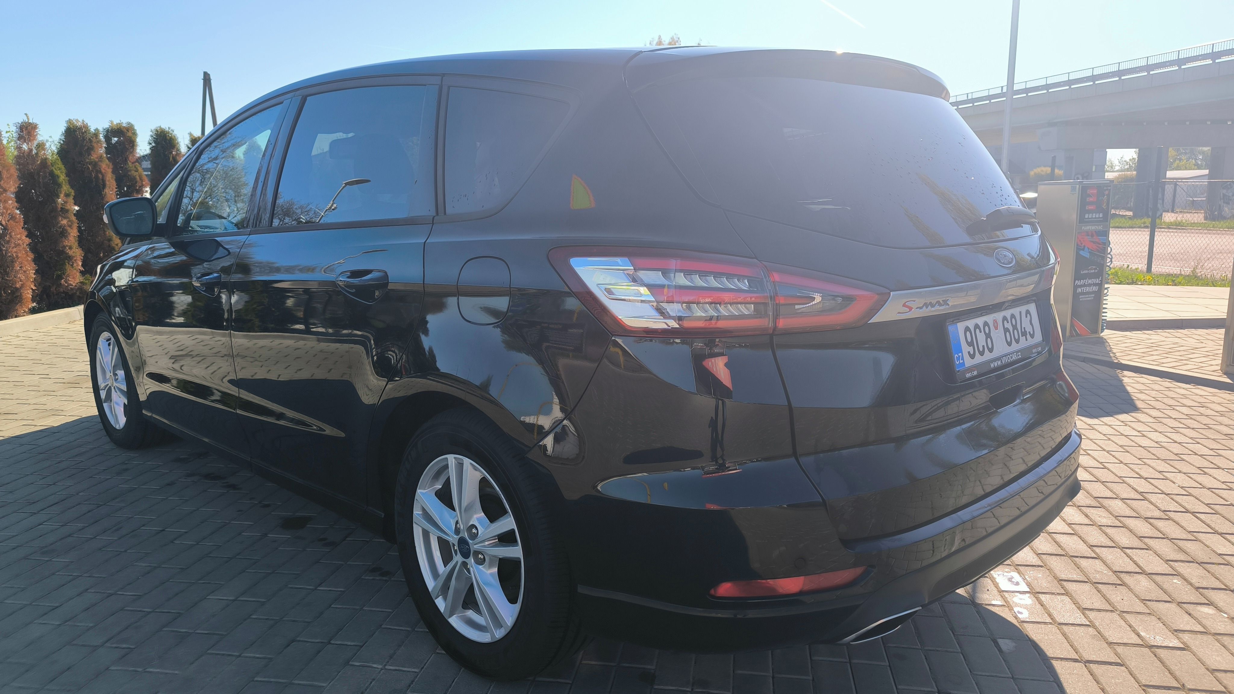 Ford S-MAX, 132 KW LED 2.0 TDCI BUSINESS E - fotka 6