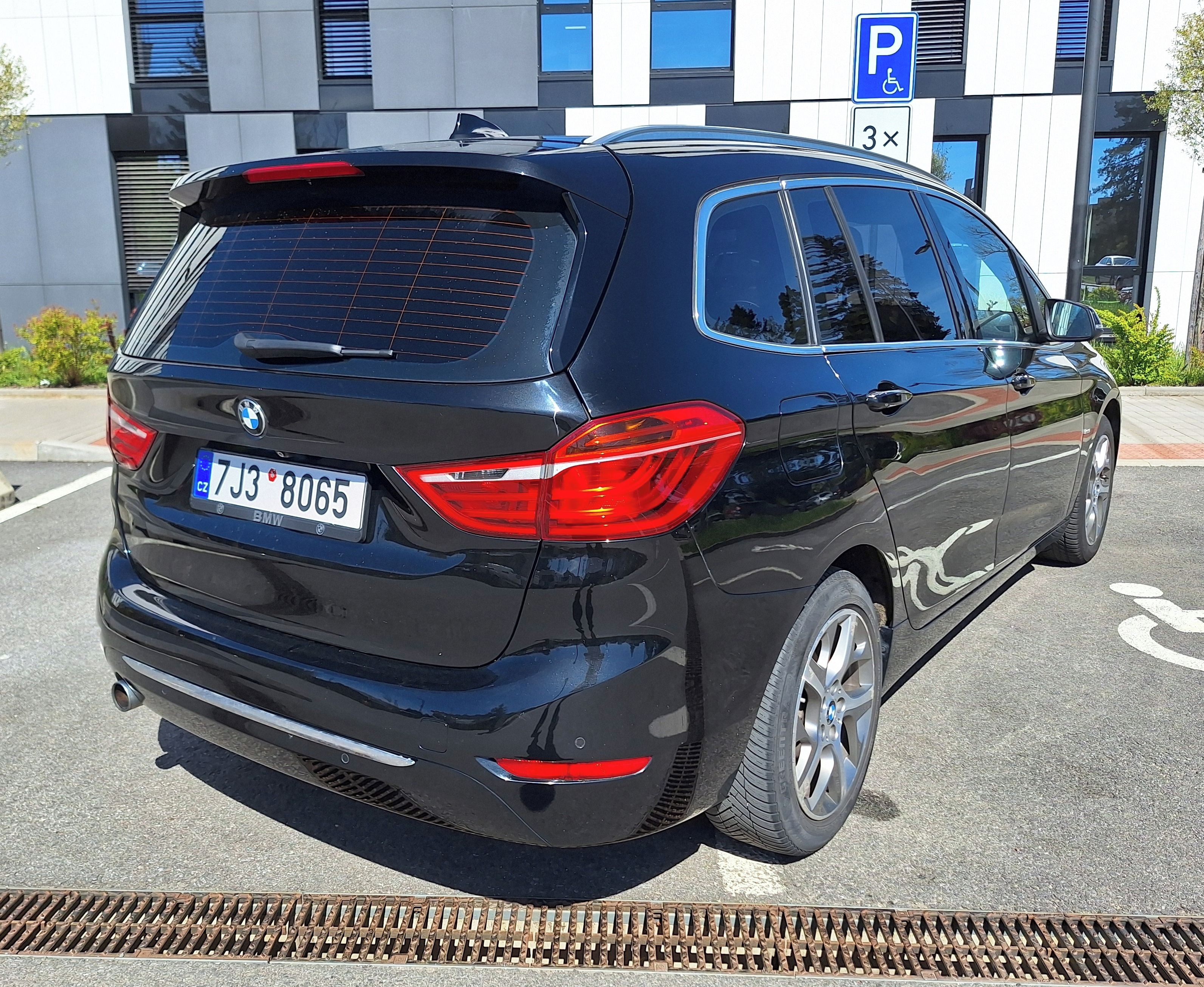 BMW Řada 2, 218d Gran Tourer, 7míst, tažné - fotka 4