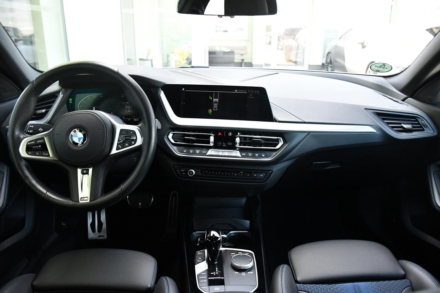 BMW Řada 2, 218d M-SPORT 1M ČR - fotka 5
