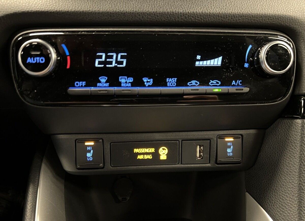 Toyota Yaris, 1.5 Hybrid AT COMFORT STYLE TE - fotka 5