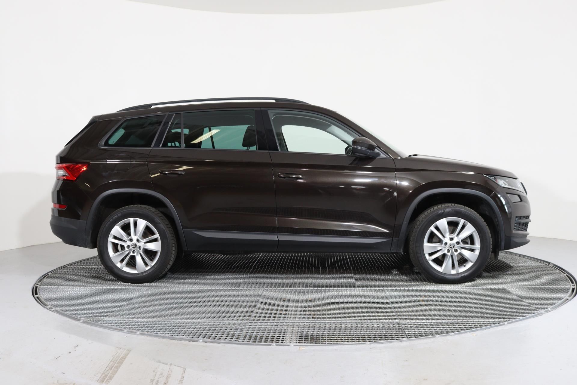 Škoda Kodiaq, AMBITION 2,0 TDI 4X4 DSG/Tažné - fotka 3
