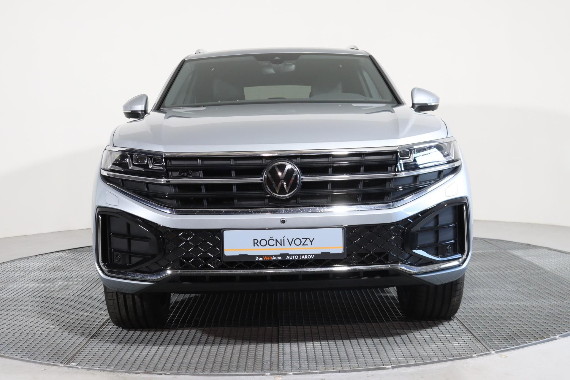 Volkswagen Touareg, R-LINE V6 3,0 TDI 4MOTION - fotka 4