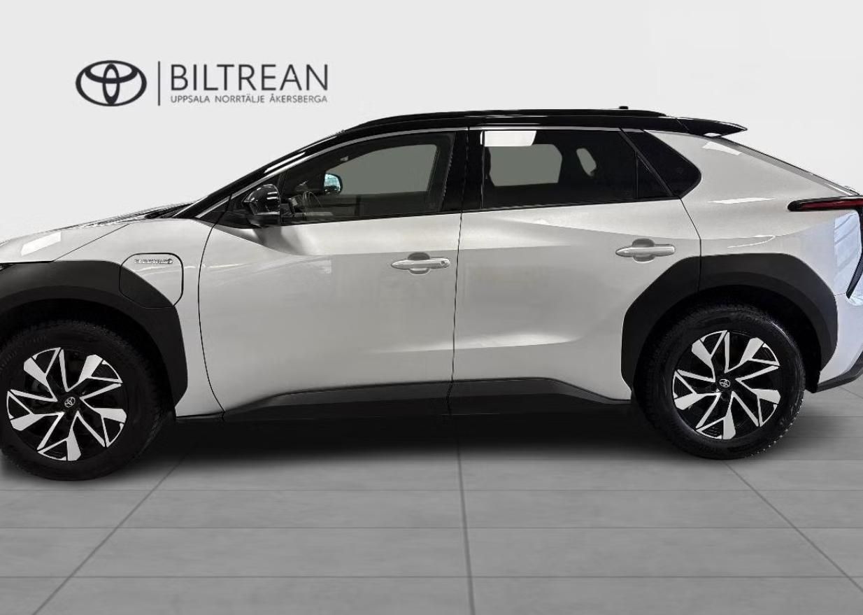 Toyota bZ4X, Executive AWD 360k Odvětrávání - fotka 2