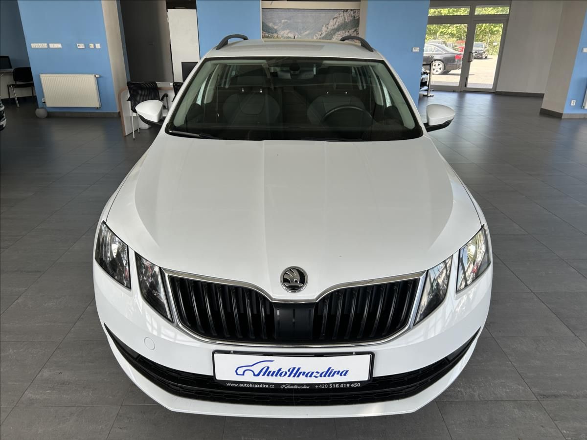 Škoda Octavia, 1,0   TSI 85kW,TAŽNÉ,NAVIGACE - fotka 2