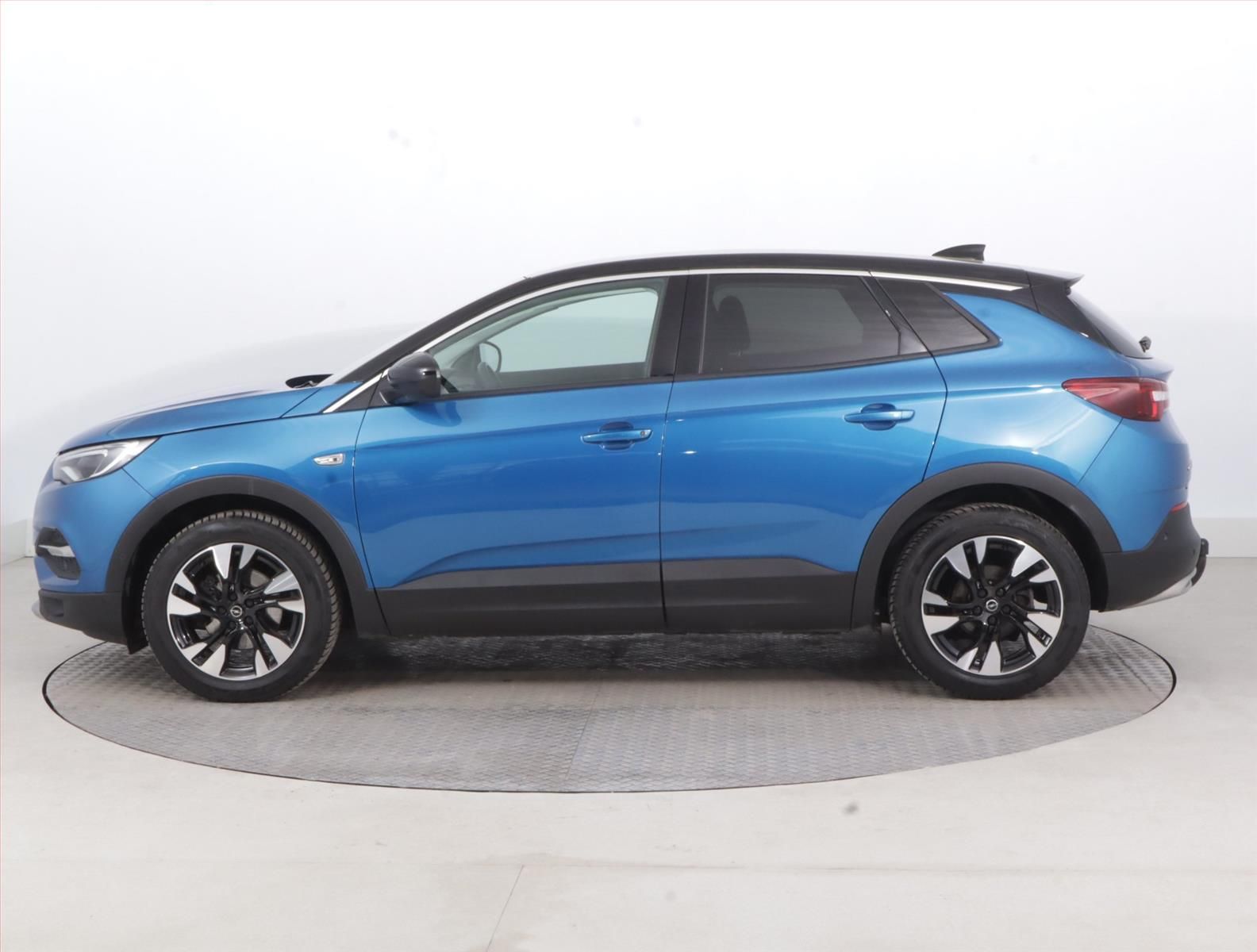 Opel Grandland X, 1.5 CDTI, Ultimate, Automat - fotka 3