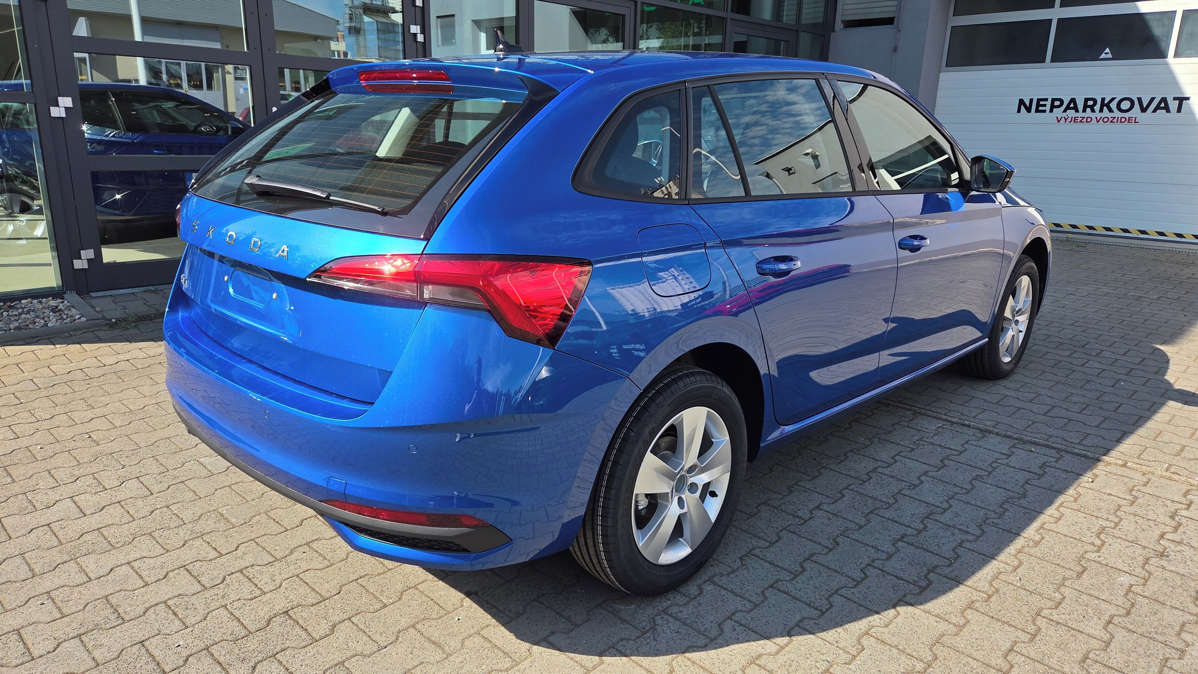 Škoda Scala, Classic 1,0 TSI 85 kW - fotka 3