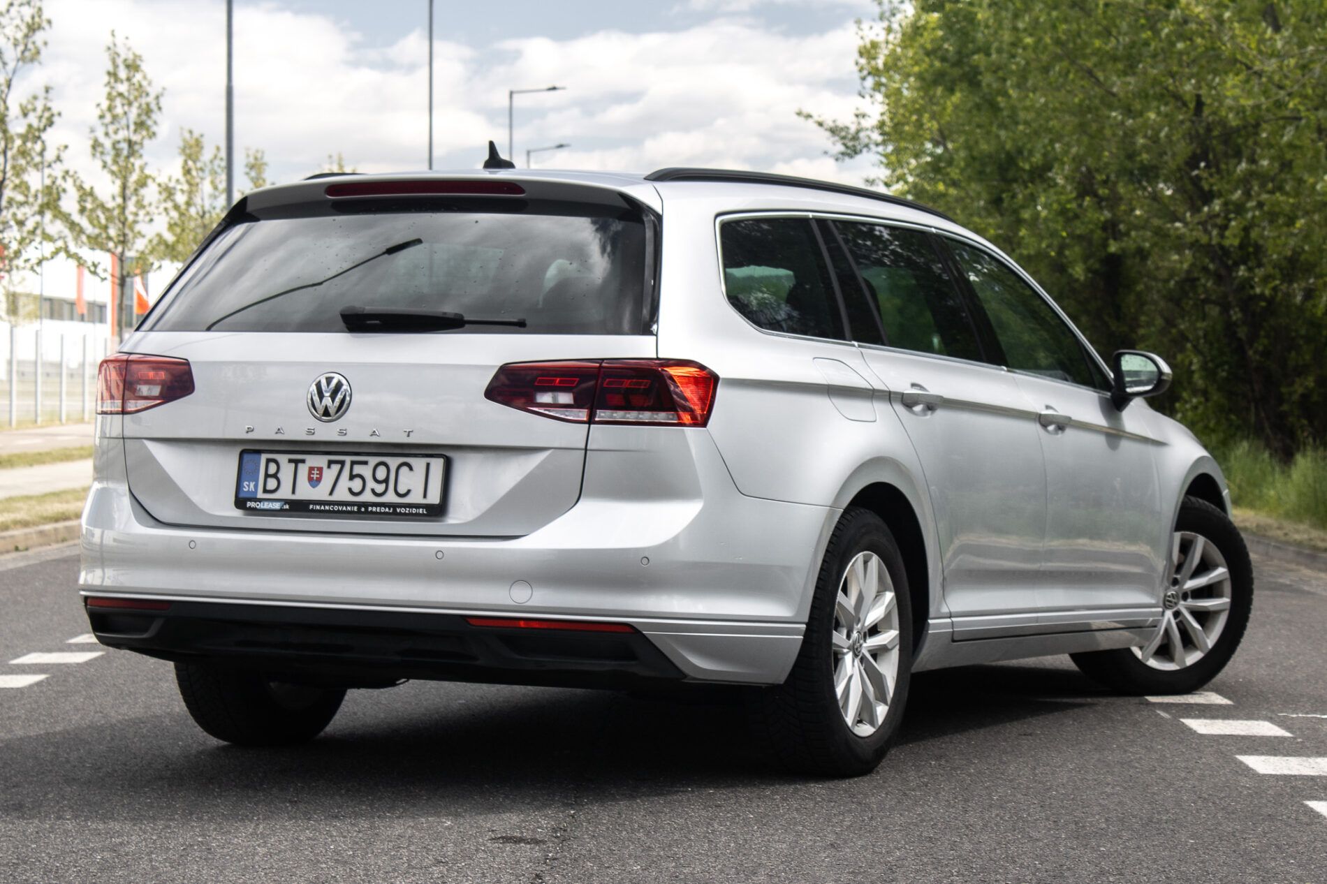 Volkswagen Passat Variant - fotka 4