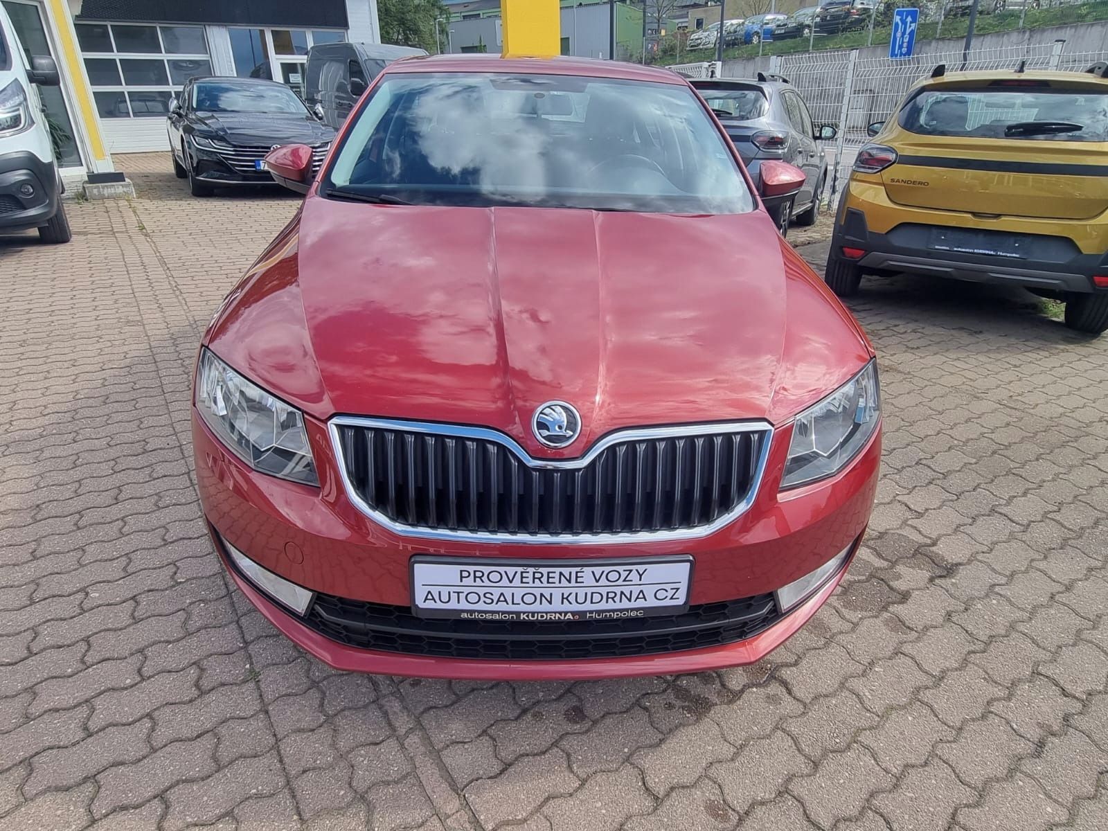 Škoda Octavia, 1.2 TSI 81kW Ambition Fresh - fotka 2